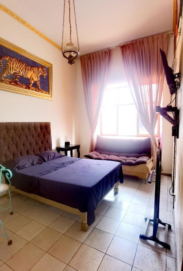 The Roof Backpackers Hotel Guadalajara Kültér fotó