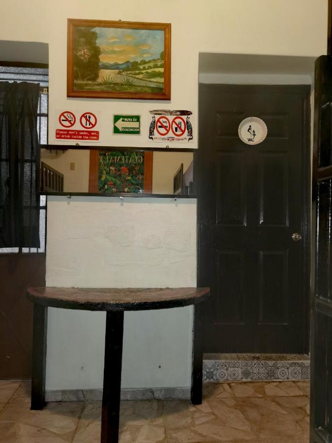The Roof Backpackers Hotel Guadalajara Kültér fotó