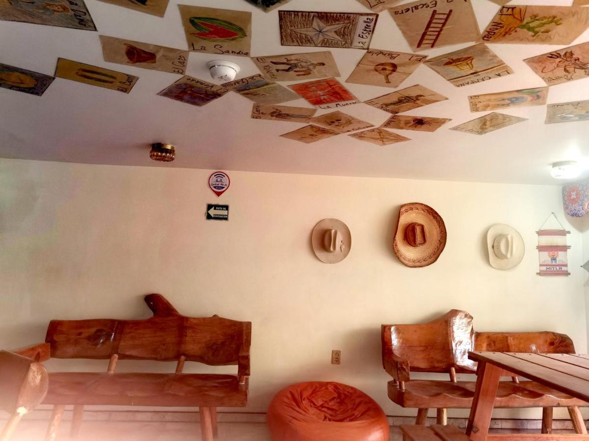 The Roof Backpackers Hotel Guadalajara Kültér fotó