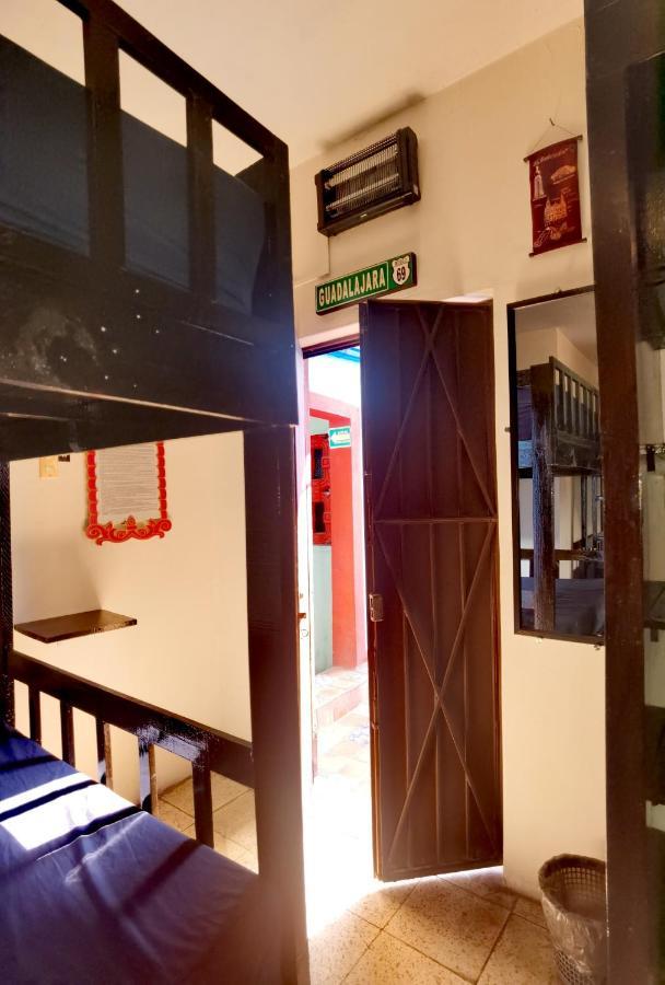 The Roof Backpackers Hotel Guadalajara Kültér fotó